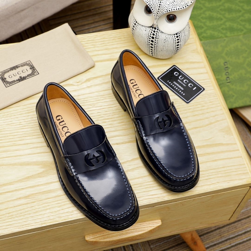 G*u*i leather shoes